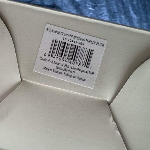 Stanley 40z Companion Sling in Tiger Lilly Plum NWT - Picture 3 of 5